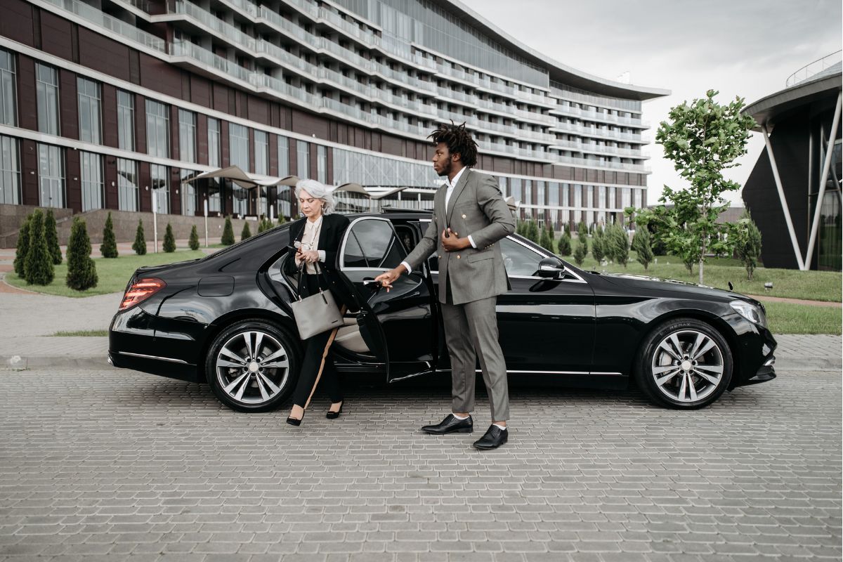 What Is The Difference Between A Chauffeur And A Driver?